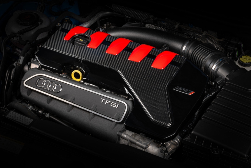 APR Carbon Motorabdeckungen 2.5T EA855 EVO Audi RS3 TTRS Cupra VZ5 Tuningshop AUSYSTEMS